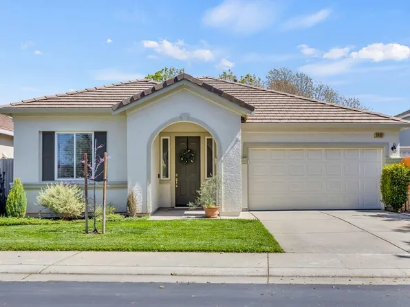2802 Roseau Way, Sacramento, CA 95833