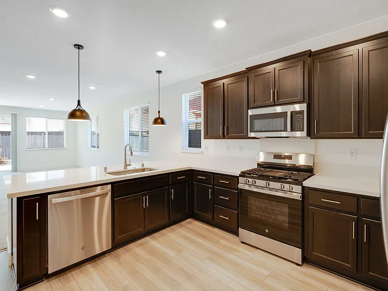 3363 Apollo Ct — Photo 3