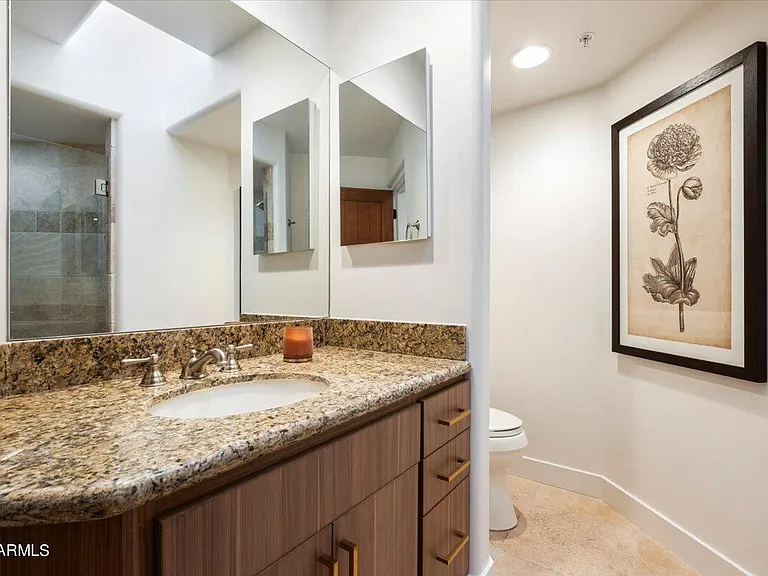 10015 E Graythorn Dr — Photo 15