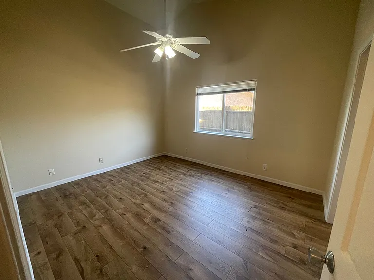 143 Goldenwest Ct — Photo 18