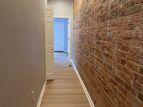 5th image of 1734 McCulloh St APT 1