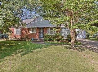 1233 Colonial Rd, Memphis, TN 38117