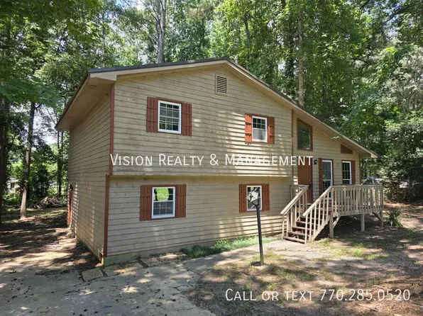 155 Pine Hill Dr, Carrollton, GA 30116