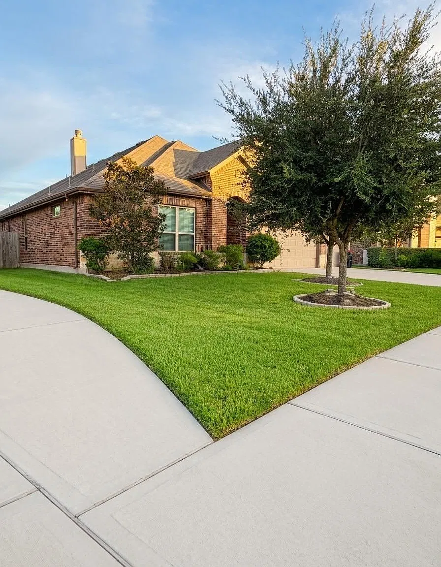 4 bed, 3.5 bath, 2642 sqft, $2,800 — Photo 3