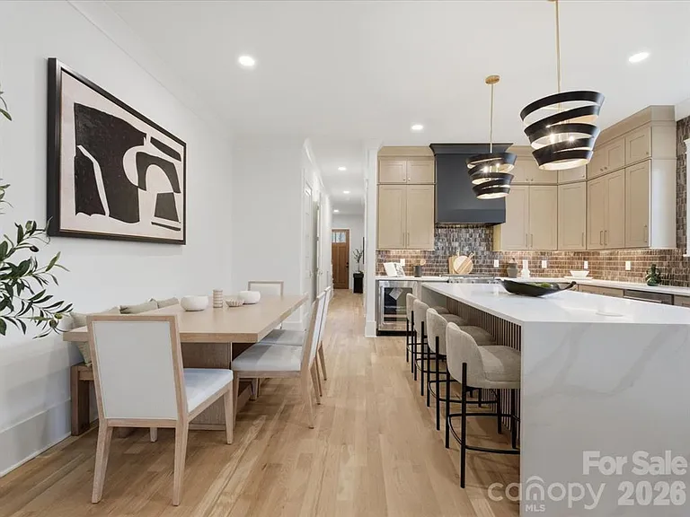 431 W Peterson Dr — Photo 8
