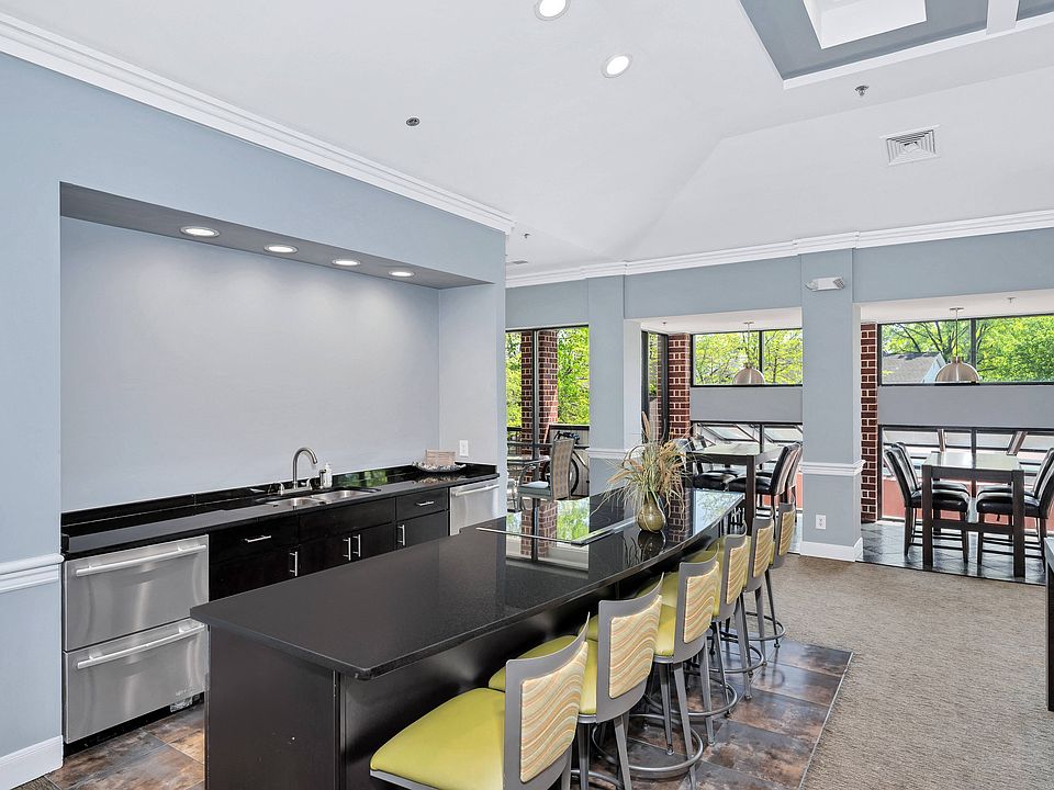 Clubroom Bar