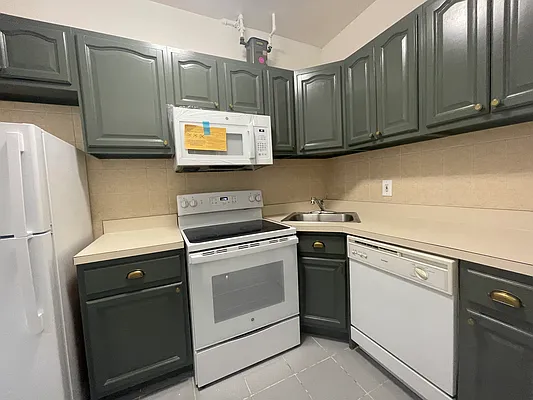 Rented by Oxford Property Group | media 20
