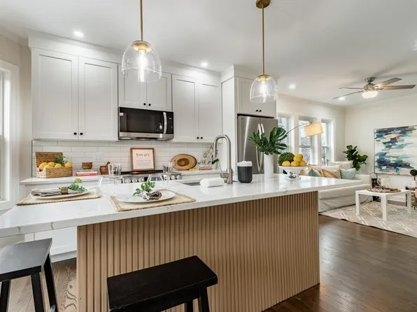 33 Child St APT 1, Jamaica Plain, MA 02130