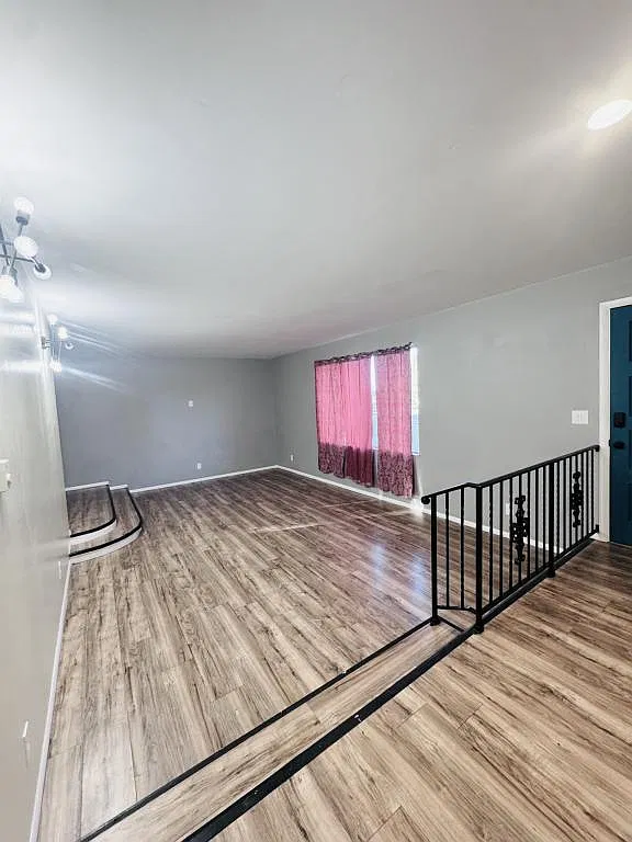2165 Belmont Ave — Photo 2