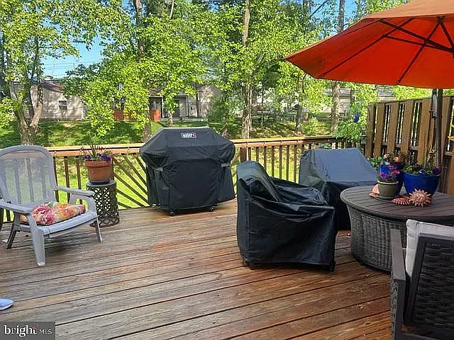 339 Ivanhoe Ct — Photo 4