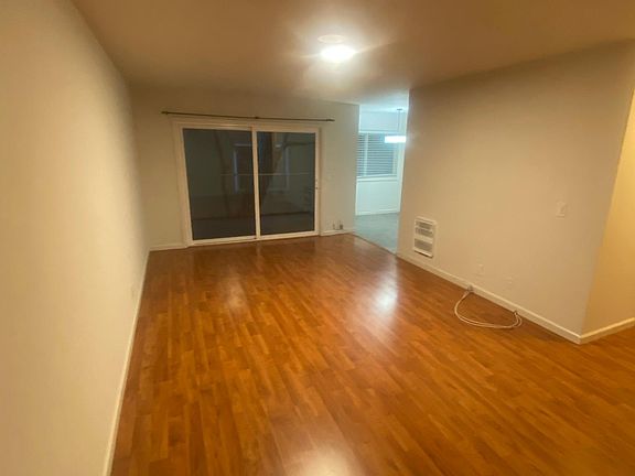 4th image of 346 Hanover Ave #103
