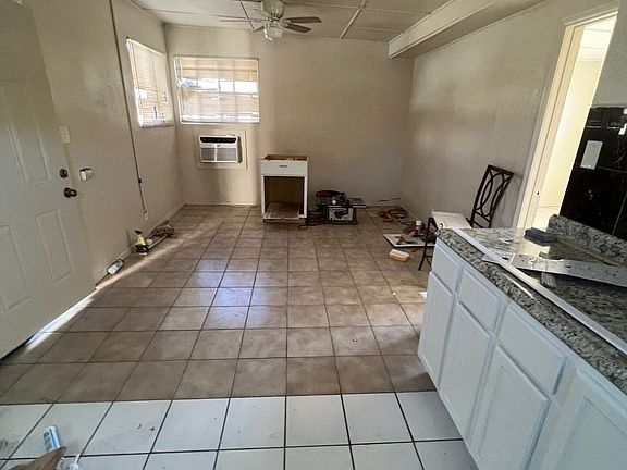 5th image of 650 W Buena Vista St APT 4