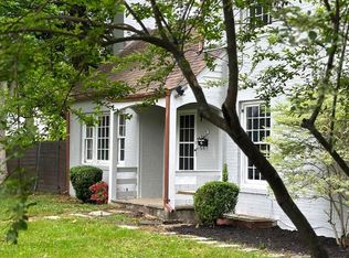 6012 Pike Branch Dr, Alexandria, VA 22310