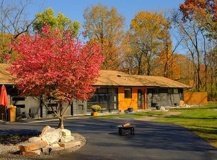 4N004 Thorntree Rd, St Charles, IL 60174