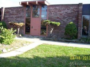 20008 Kelly Rd, Harper Woods, MI 48225