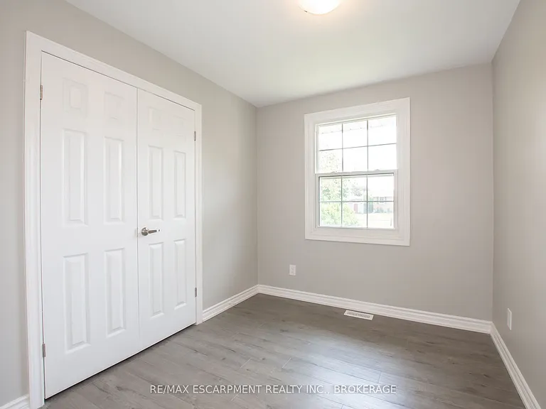 2 Wolfdale Pl #MAIN — Photo 27