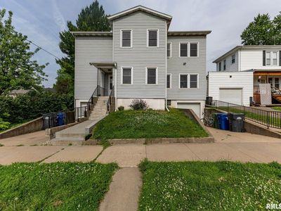1010 S 6th St, Clinton, IA, 52732