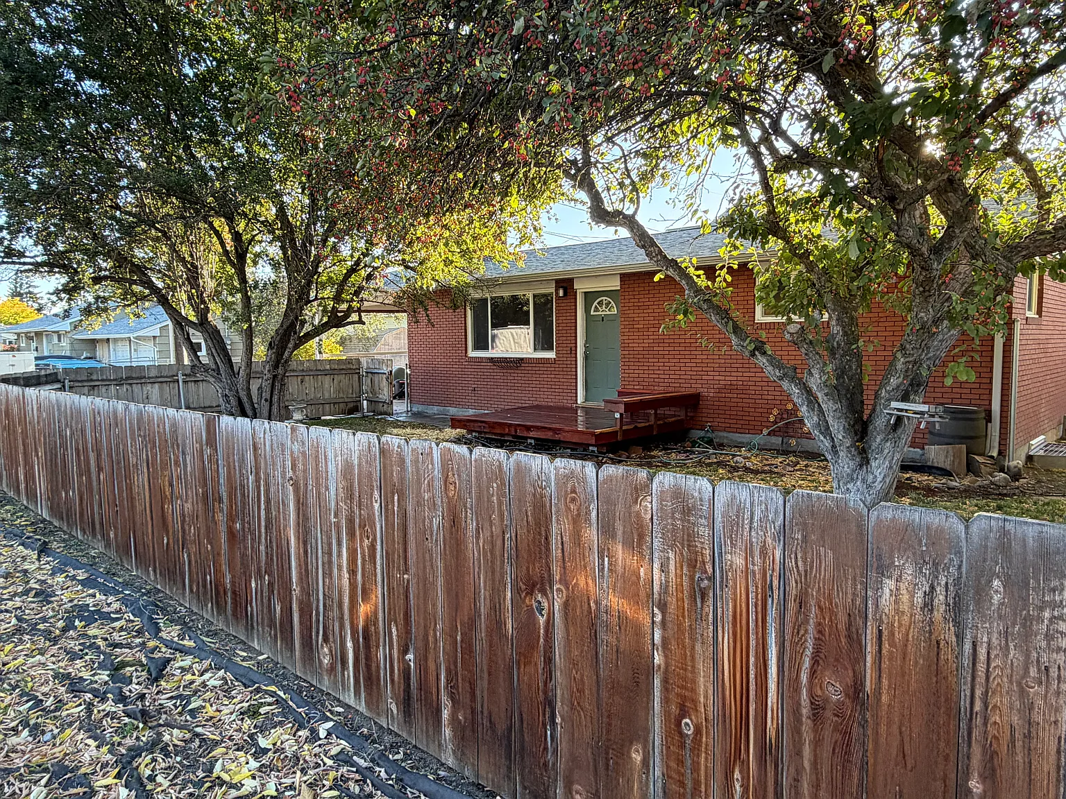705 Kemp St — Photo 1