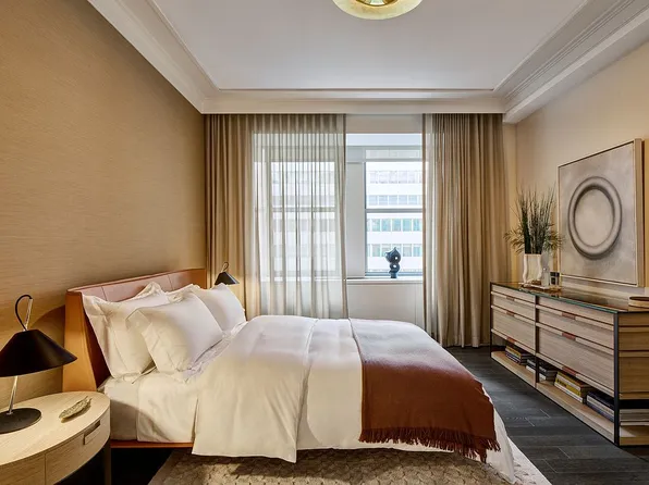 303 Park Ave #2311, New York, NY 10022