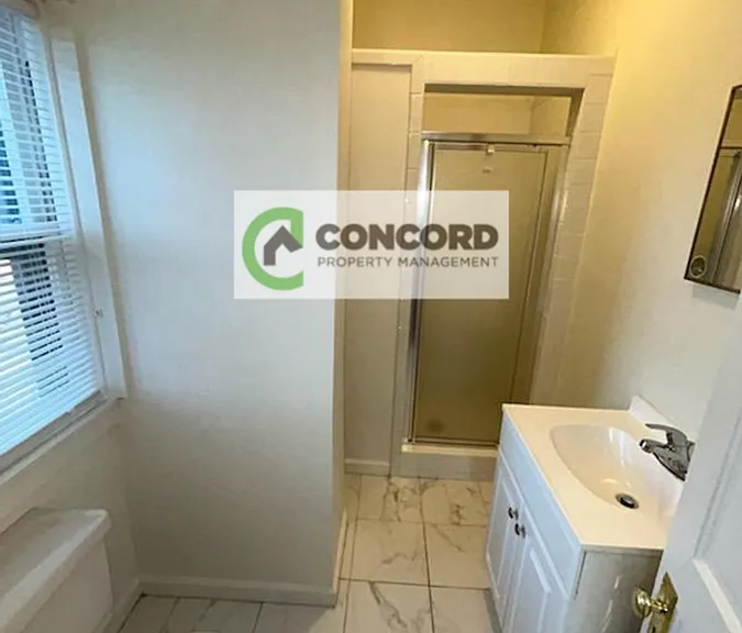 723 N Church St #4 — Photo 9