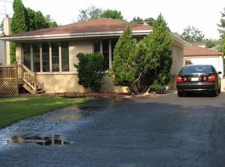 1164 S Walnut Ave, Arlington Heights, IL 60005