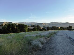 659 5th St NE, East Wenatchee, WA 98802