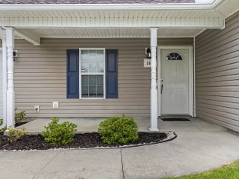 302 Redemption Ct — Photo 3