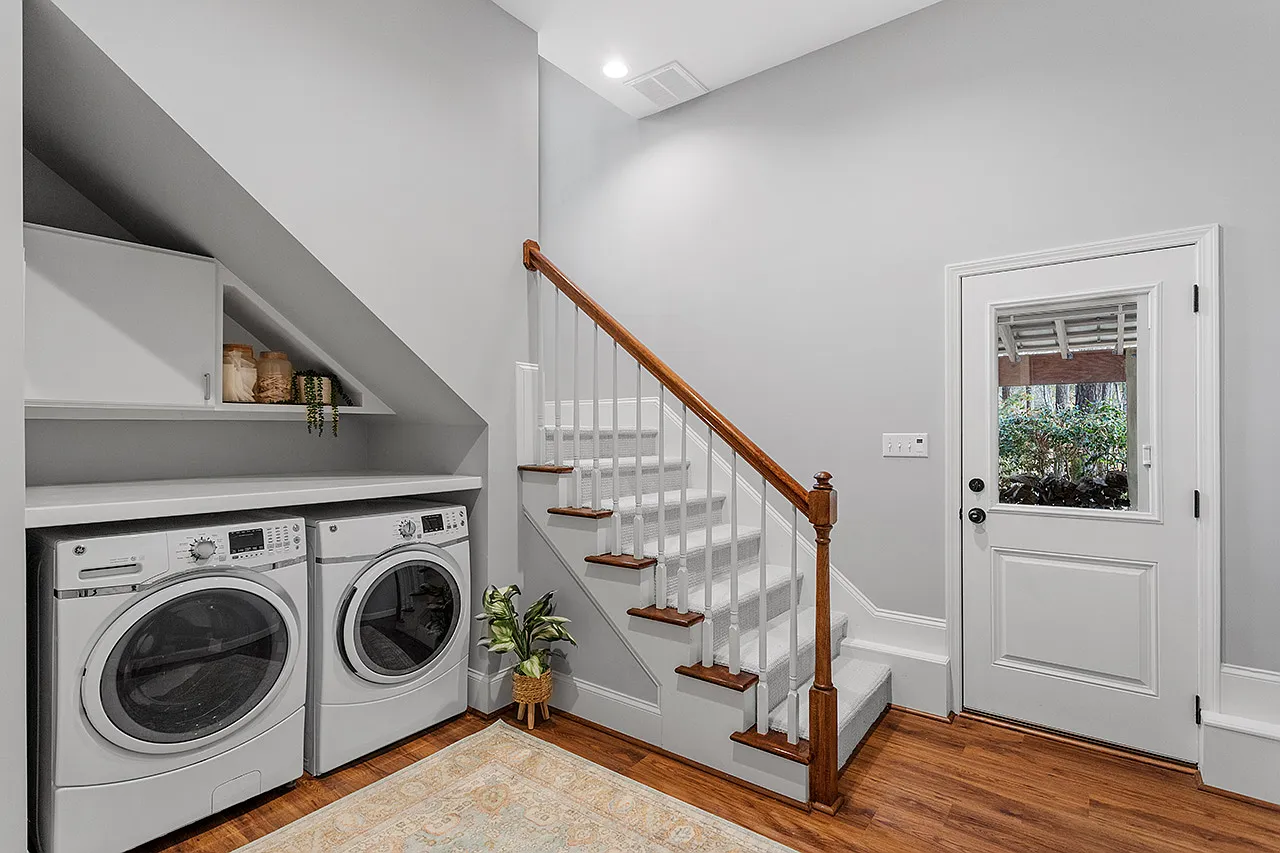1 bed, 1200 sqft, $3,000 — Photo 2