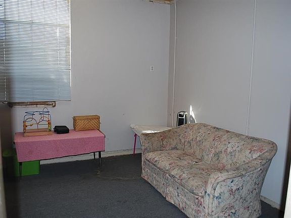 2nd image of 6050 Alameda Ave