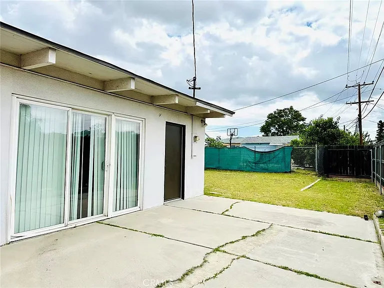 400 E Fernfield Dr — Photo 35