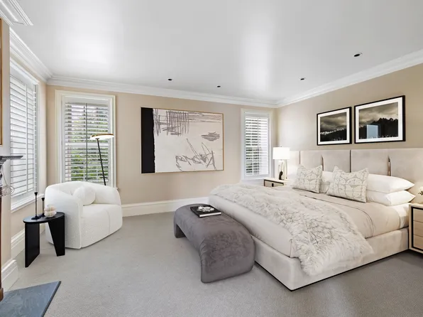 21 Beekman Place image 12 of 13