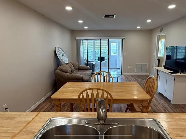 2130 Bancroft Pl #B — Photo 8