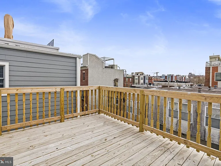 2308 Christian St — Photo 30