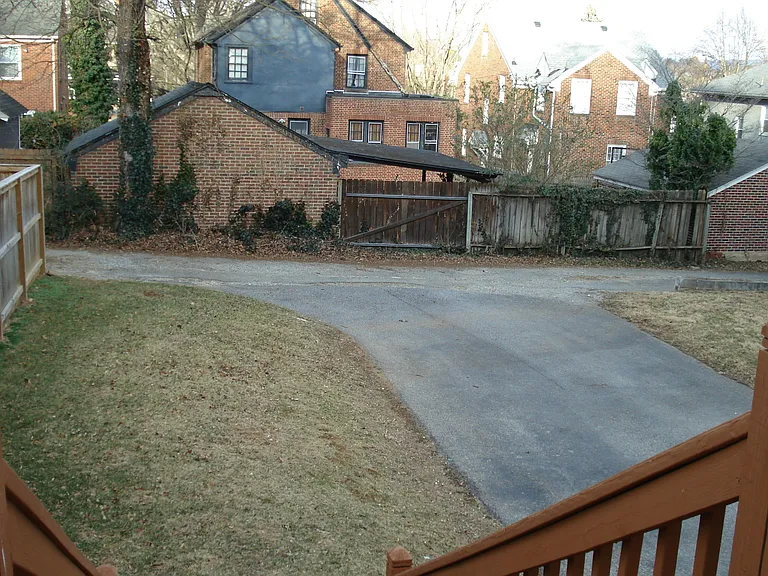 2427 Stanley Ave SE #A — Photo 11