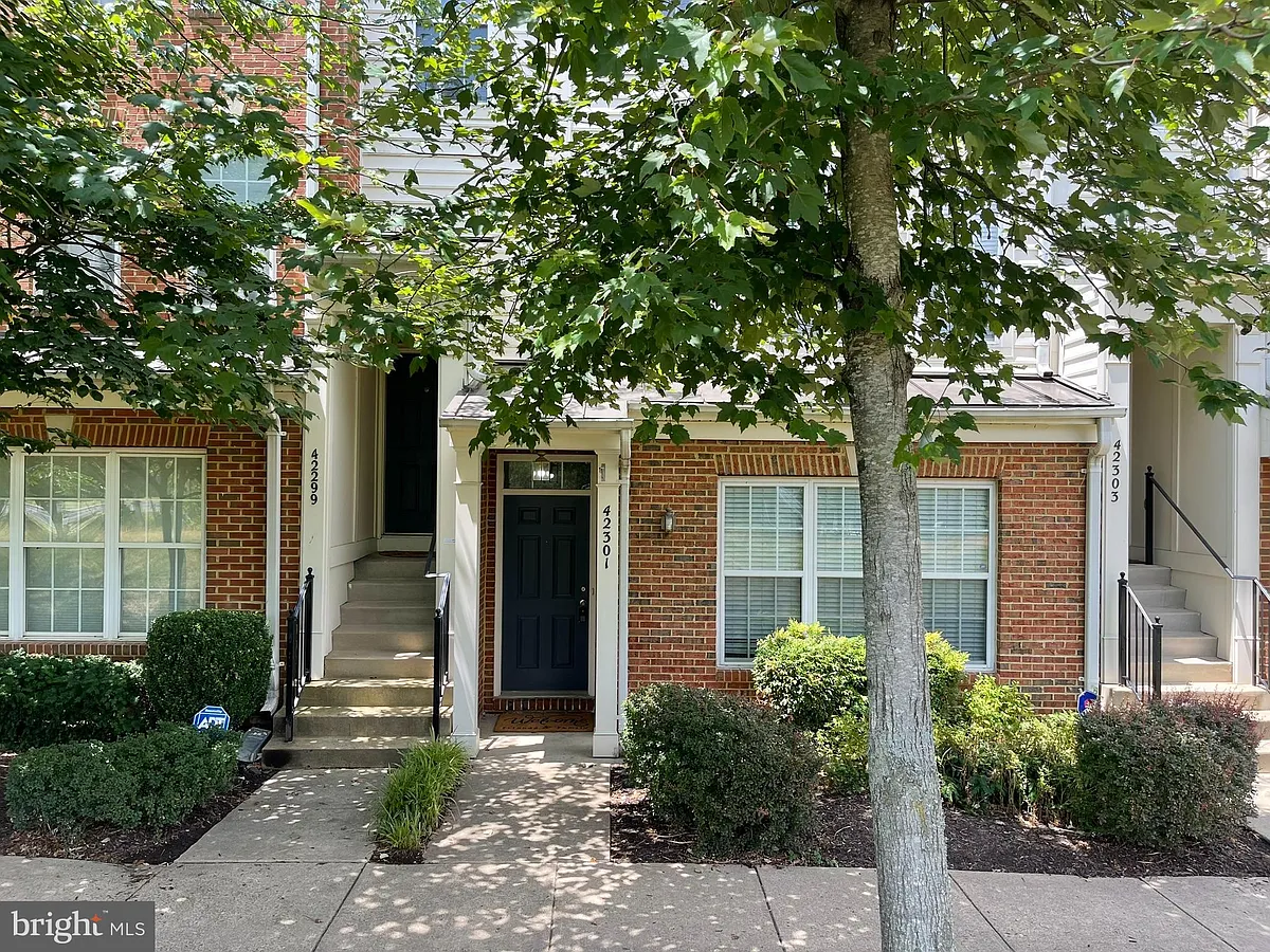 Building Photo - 42301 Onyx Ter