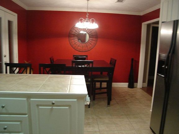 5th image of 315 Big Oak Dr