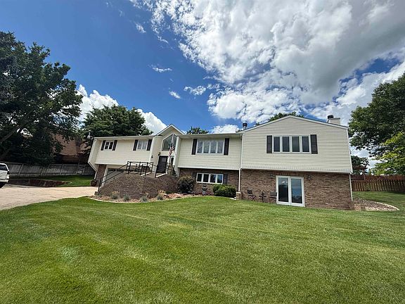 3rd image of 1120 APACHE DR
