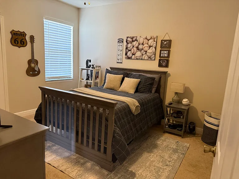 1300 Eastern Pecan Pl #1-107 — Photo 39