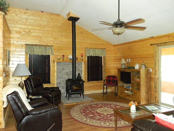2nd image of 27583 Harbor Rd