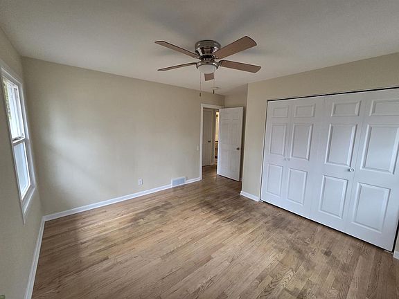 5th image of 409 North Rosa Road