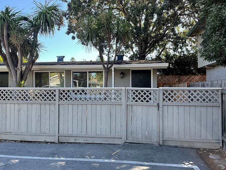 537 Mariposa Ave — Photo 13
