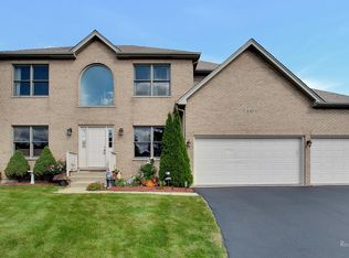440 Sudbury Cir, Oswego, IL 60543