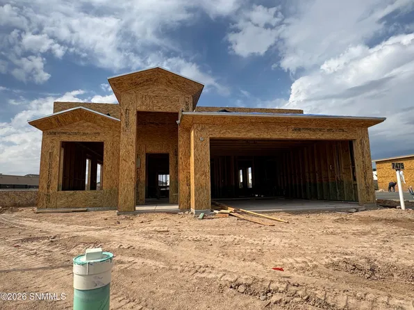 7475 Carolina St, Las Cruces, NM 88012