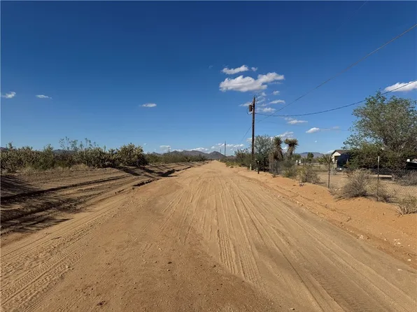 4119 N Cordes Rd, Golden Valley, AZ 86413