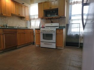 237 Bayview Ave #1E, Jersey City, NJ 07305
