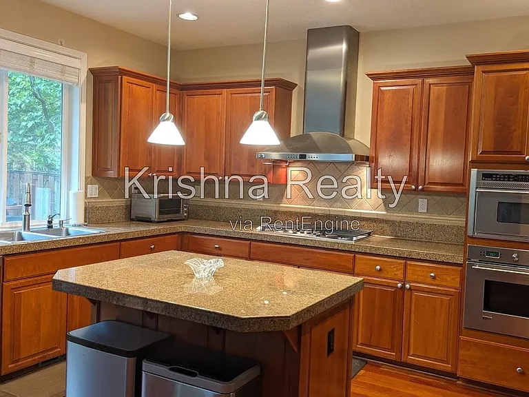 13632 NW Henninger Ln — Photo 3