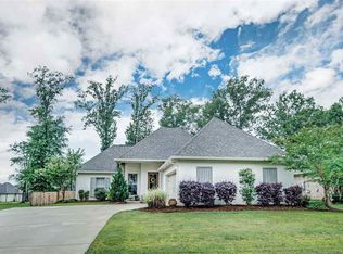 127 Trailbridge Xing, Canton, MS 39046