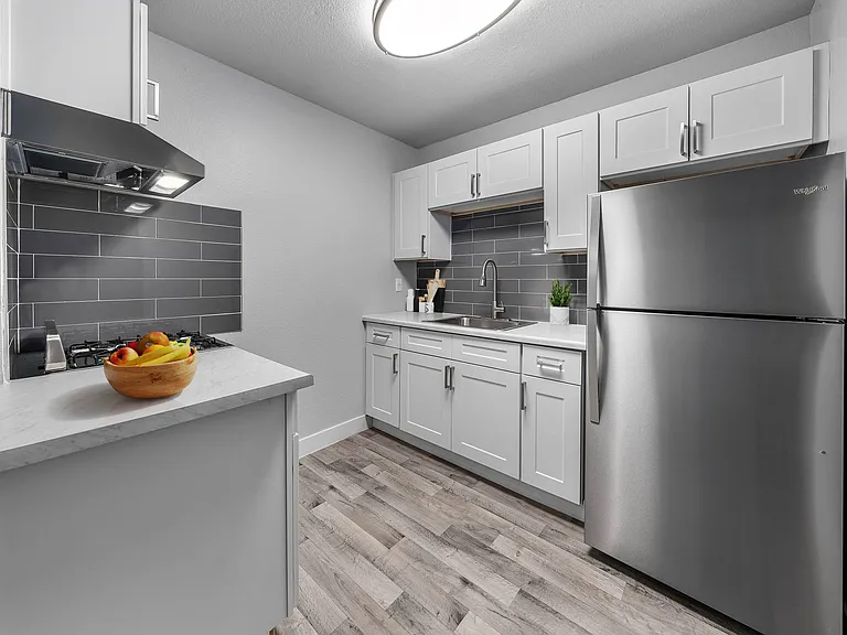 2025 West Apartment Homes — Photo 7