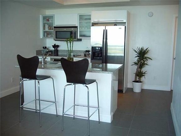 5th image of 888 Biscayne Blvd APT 2509