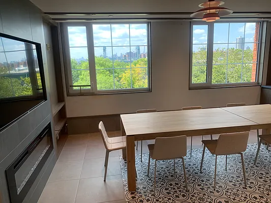 Rented by Nooklyn NYC LLC | media 79